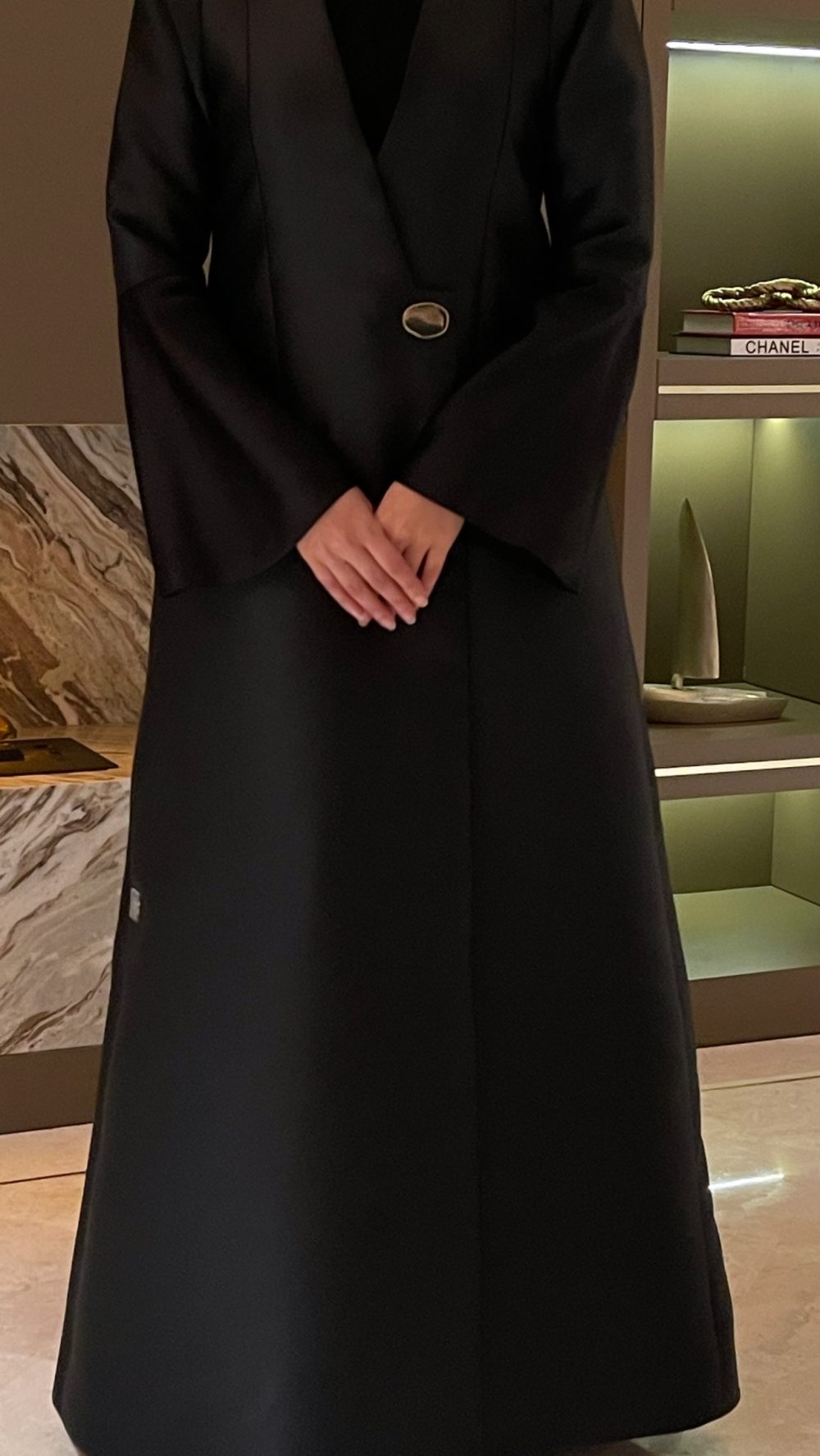 Classic Abaya With Wide Sleeves - Image 2